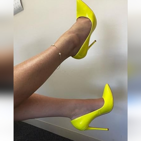 Kurt Geiger Shoes - Kurt Geiger || KG ☆ London Chartreuse Pumps